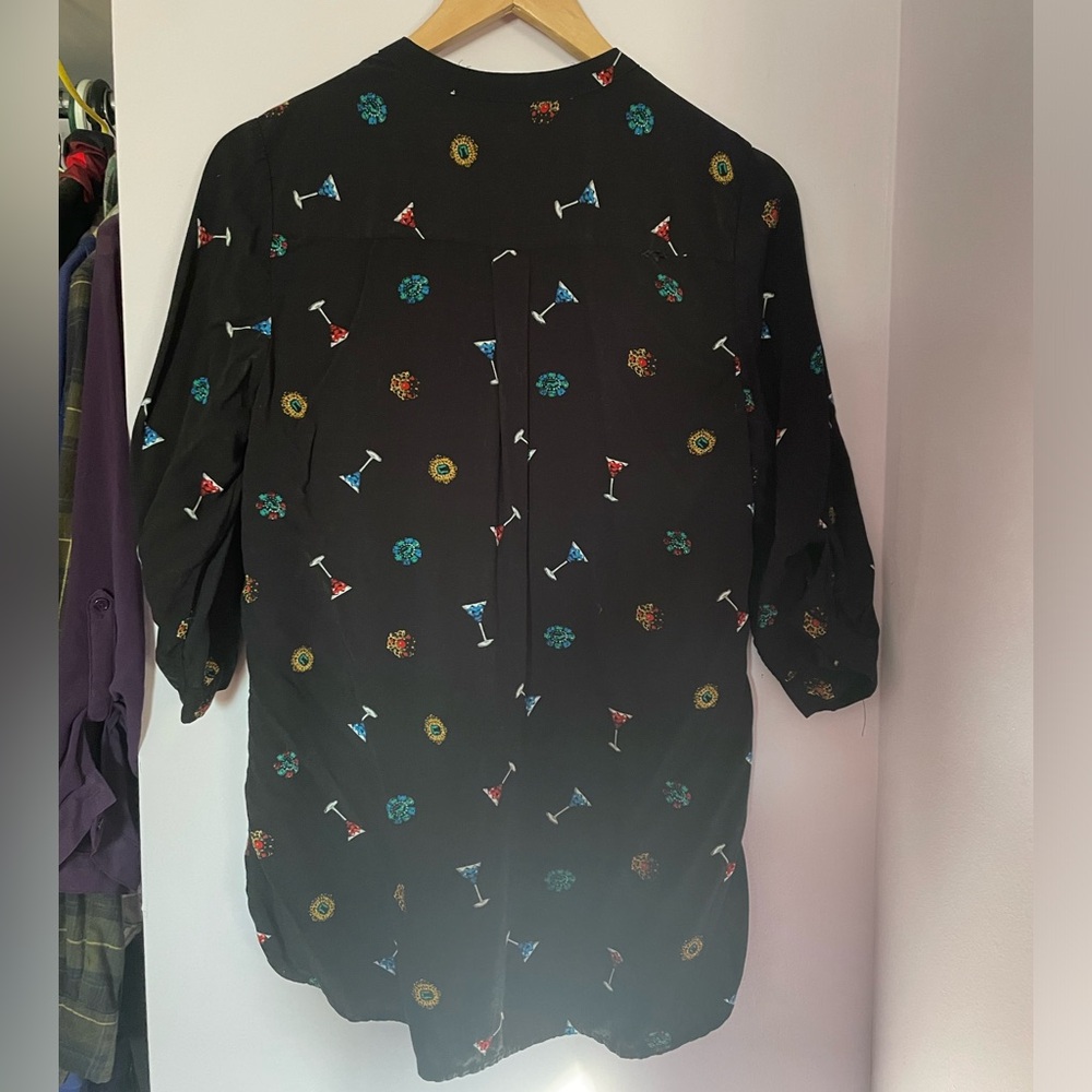 Fun Blouse - Picture 2 of 2